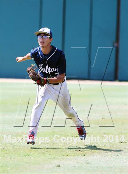 Thumbnail 3 in Port of Los Angeles vs. Fulton (CIF LA City Section Div 3 Final) photogallery.