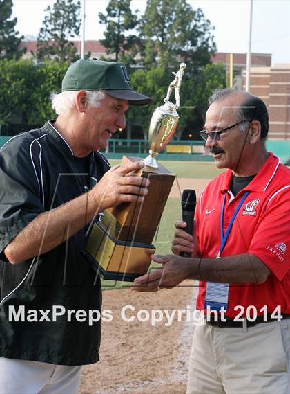 Thumbnail 2 in Port of Los Angeles vs. Fulton (CIF LA City Section Div 3 Final) photogallery.
