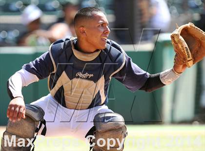 Thumbnail 2 in Port of Los Angeles vs. Fulton (CIF LA City Section Div 3 Final) photogallery.