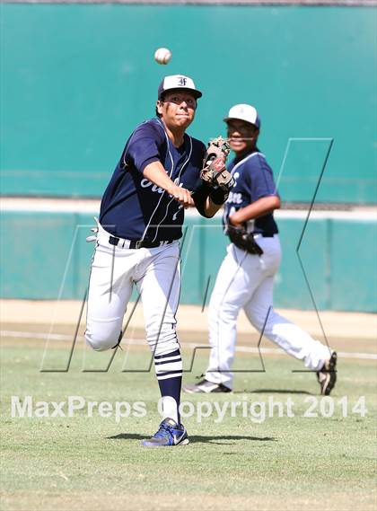 Thumbnail 2 in Port of Los Angeles vs. Fulton (CIF LA City Section Div 3 Final) photogallery.