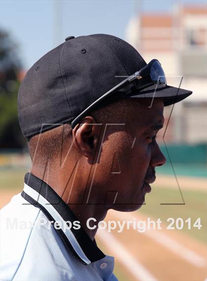 Thumbnail 2 in Port of Los Angeles vs. Fulton (CIF LA City Section Div 3 Final) photogallery.