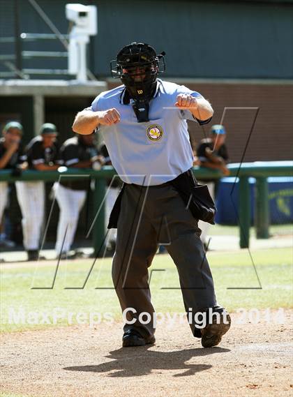 Thumbnail 1 in Port of Los Angeles vs. Fulton (CIF LA City Section Div 3 Final) photogallery.