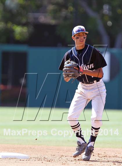 Thumbnail 1 in Port of Los Angeles vs. Fulton (CIF LA City Section Div 3 Final) photogallery.