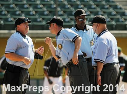 Thumbnail 2 in Port of Los Angeles vs. Fulton (CIF LA City Section Div 3 Final) photogallery.