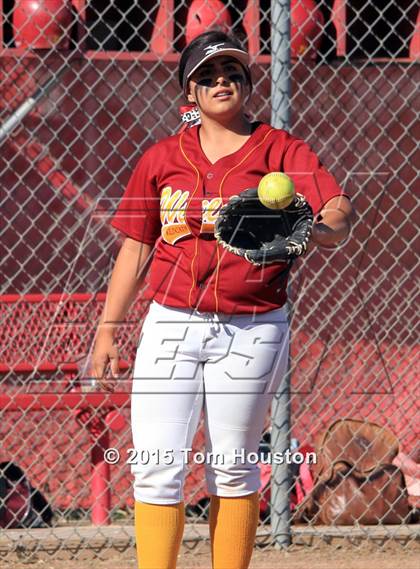 Thumbnail 2 in Gladstone vs Wilson photogallery.
