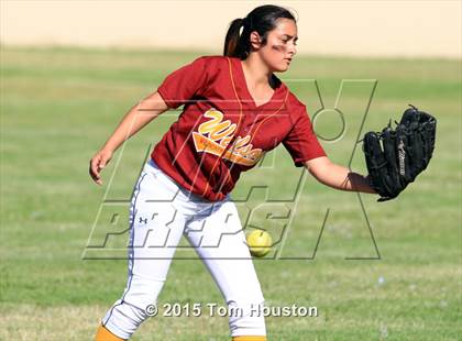 Thumbnail 1 in Gladstone vs Wilson photogallery.