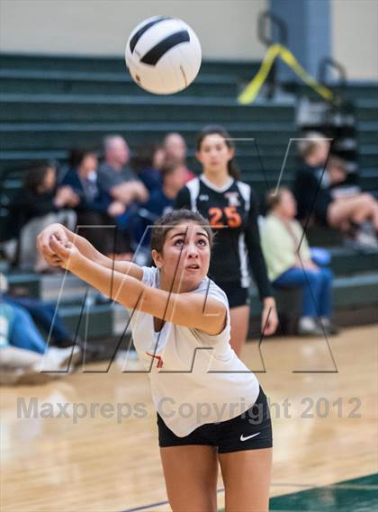 Thumbnail 3 in Barnstable vs Lincoln-Sudbury (2012 Showcase of Champions Holyoke Gold Final) photogallery.