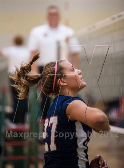 Thumbnail 2 in Barnstable vs Lincoln-Sudbury (2012 Showcase of Champions Holyoke Gold Final) photogallery.