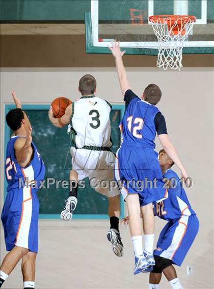 Thumbnail 2 in La Costa Canyon vs. St. Joseph Notre Dame (MaxPreps Holiday Classic) photogallery.