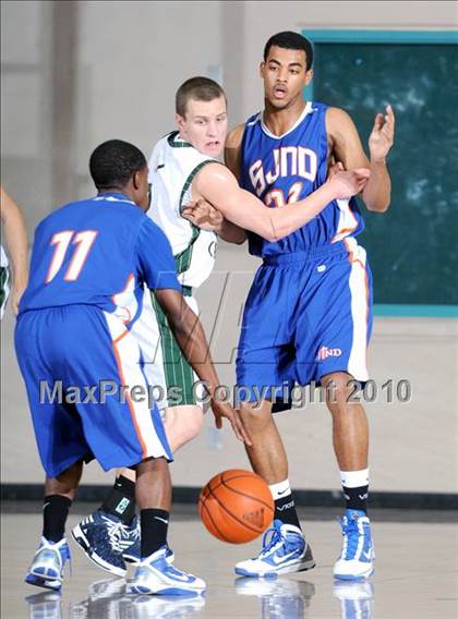 Thumbnail 3 in La Costa Canyon vs. St. Joseph Notre Dame (MaxPreps Holiday Classic) photogallery.