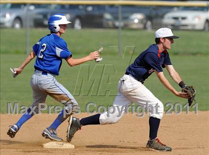 Thumbnail 1 in Nolan Catholic @ John Paul II photogallery.