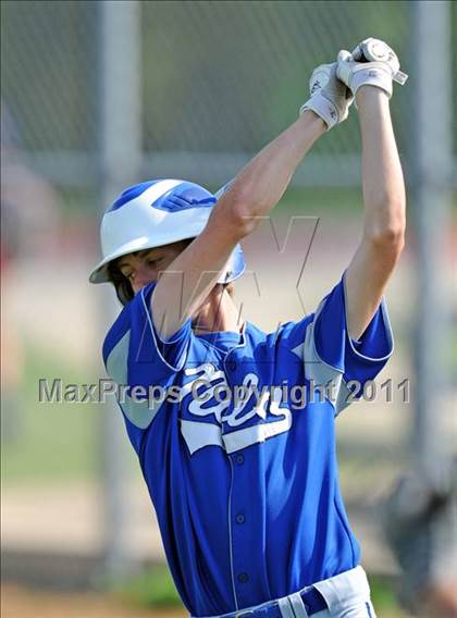 Thumbnail 1 in Nolan Catholic @ John Paul II photogallery.