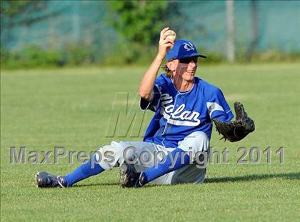 Thumbnail 3 in Nolan Catholic @ John Paul II photogallery.