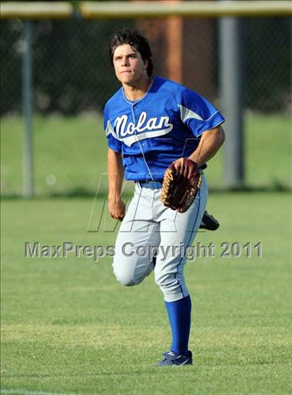 Thumbnail 1 in Nolan Catholic @ John Paul II photogallery.