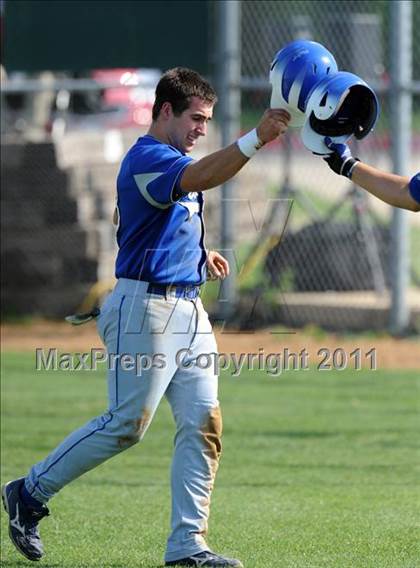 Thumbnail 2 in Nolan Catholic @ John Paul II photogallery.