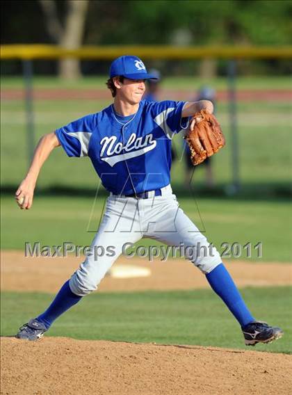 Thumbnail 1 in Nolan Catholic @ John Paul II photogallery.