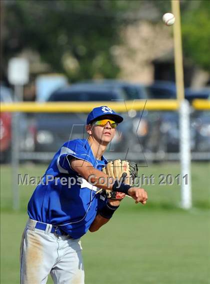 Thumbnail 1 in Nolan Catholic @ John Paul II photogallery.