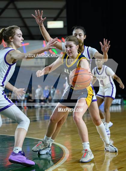 Thumbnail 1 in Mead vs. Garfield (WIAA 3A Final) photogallery.
