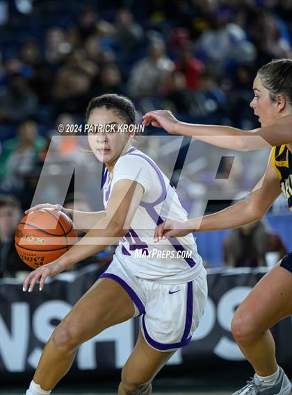 Thumbnail 2 in Mead vs. Garfield (WIAA 3A Final) photogallery.