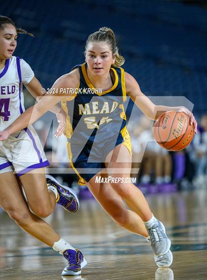 Thumbnail 1 in Mead vs. Garfield (WIAA 3A Final) photogallery.