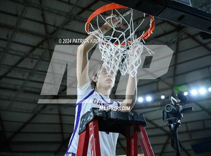 Thumbnail 1 in Mead vs. Garfield (WIAA 3A Final) photogallery.