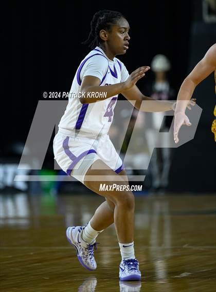 Thumbnail 1 in Mead vs. Garfield (WIAA 3A Final) photogallery.