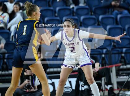 Thumbnail 3 in Mead vs. Garfield (WIAA 3A Final) photogallery.