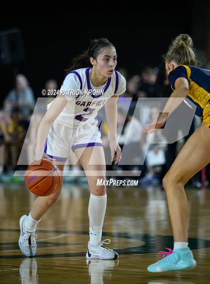 Thumbnail 2 in Mead vs. Garfield (WIAA 3A Final) photogallery.
