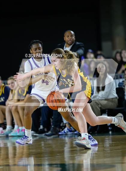 Thumbnail 2 in Mead vs. Garfield (WIAA 3A Final) photogallery.