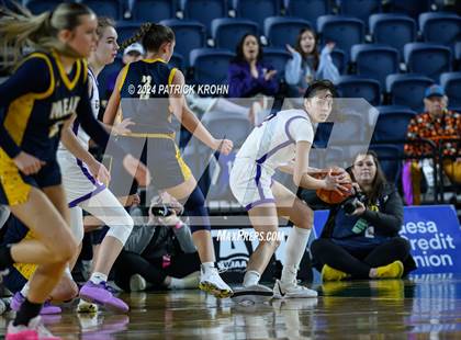 Thumbnail 1 in Mead vs. Garfield (WIAA 3A Final) photogallery.