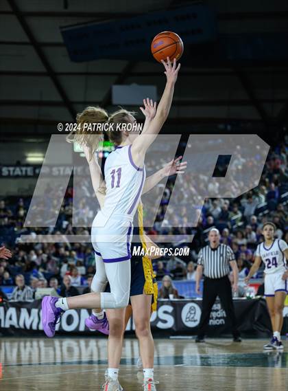 Thumbnail 3 in Mead vs. Garfield (WIAA 3A Final) photogallery.