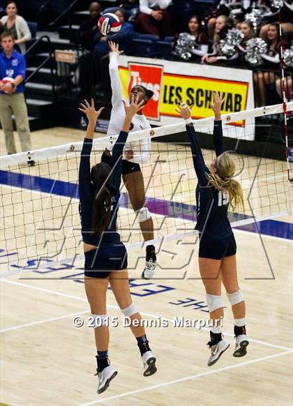 Thumbnail 1 in Independence vs. Central Valley Christian (CIF Central D2 Final) photogallery.