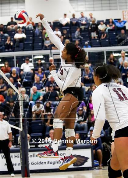 Thumbnail 1 in Independence vs. Central Valley Christian (CIF Central D2 Final) photogallery.