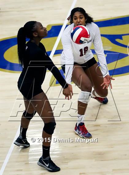 Thumbnail 3 in Independence vs. Central Valley Christian (CIF Central D2 Final) photogallery.