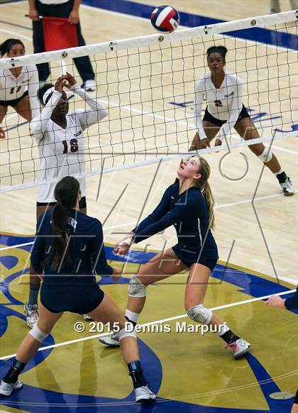 Thumbnail 3 in Independence vs. Central Valley Christian (CIF Central D2 Final) photogallery.