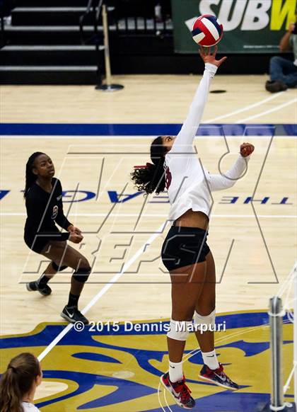 Thumbnail 1 in Independence vs. Central Valley Christian (CIF Central D2 Final) photogallery.