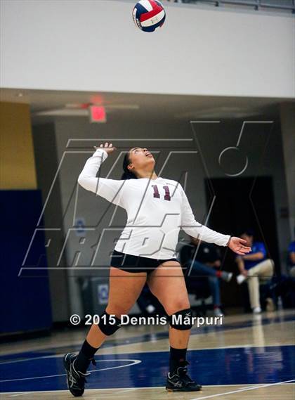 Thumbnail 2 in Independence vs. Central Valley Christian (CIF Central D2 Final) photogallery.