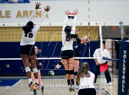 Thumbnail 1 in Independence vs. Central Valley Christian (CIF Central D2 Final) photogallery.