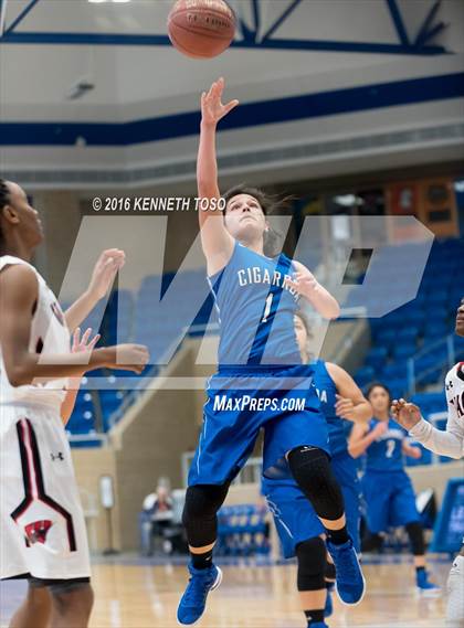 Thumbnail 2 in Wagner vs. Cigarroa (NISD Girls Basketball Tournament) photogallery.