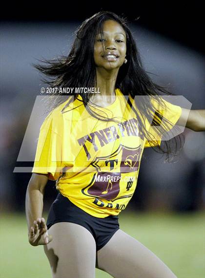Thumbnail 3 in Tyner Academy @ Signal Mountain photogallery.