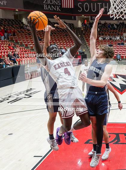 Thumbnail 3 in Duchesne vs. American Prep WV (UHSAA 2A Quarterfinal) photogallery.