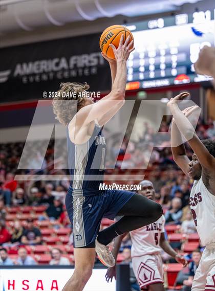 Thumbnail 3 in Duchesne vs. American Prep WV (UHSAA 2A Quarterfinal) photogallery.
