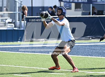 Thumbnail 2 in San Clemente vs. Corona del Mar (Brave 8 Invitational) photogallery.