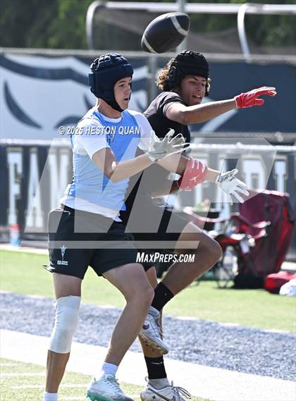 Thumbnail 2 in San Clemente vs. Corona del Mar (Brave 8 Invitational) photogallery.