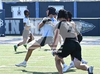 Thumbnail 1 in San Clemente vs. Corona del Mar (Brave 8 Invitational) photogallery.