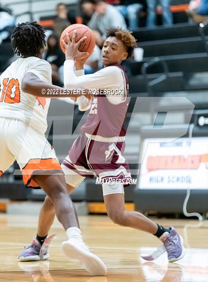 Thumbnail 2 in Davenport vs Gonzales photogallery.