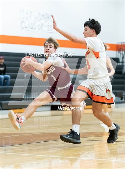 Thumbnail 2 in Davenport vs Gonzales photogallery.