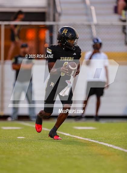 Thumbnail 1 in Mustang @ Broken Arrow photogallery.
