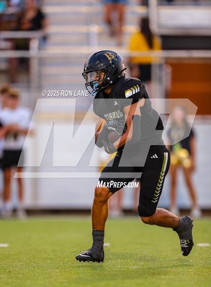 Thumbnail 1 in Mustang @ Broken Arrow photogallery.