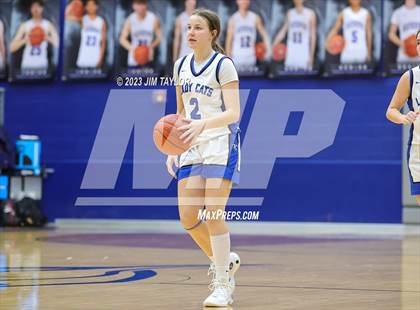 Thumbnail 2 in Rouse vs. Krum (Weatherford Raising Cane Christmas Classic) photogallery.